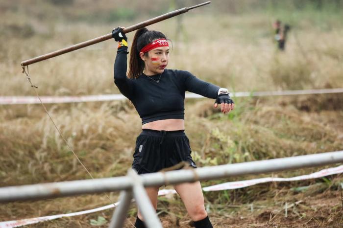 斯巴达勇士赛成都站圆满落幕 泥泞赛道见证勇士